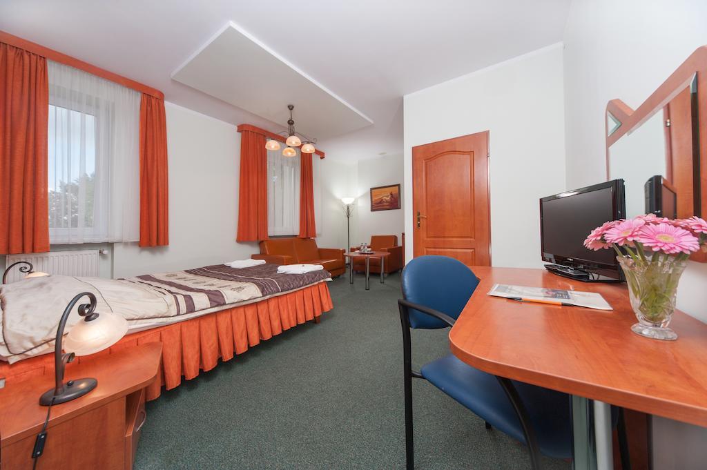 Hotel Relax Murowana Goślina Cameră foto